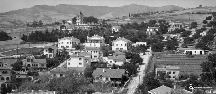 Vista de la Torre Xina, probablement des de l'Alberg
