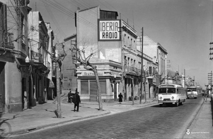 Cantonada del carrer Josep Llimona amb la carretera