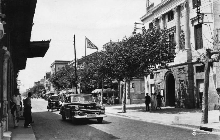 Carretera de Barcelona a l'alçada de l'Ajuntament