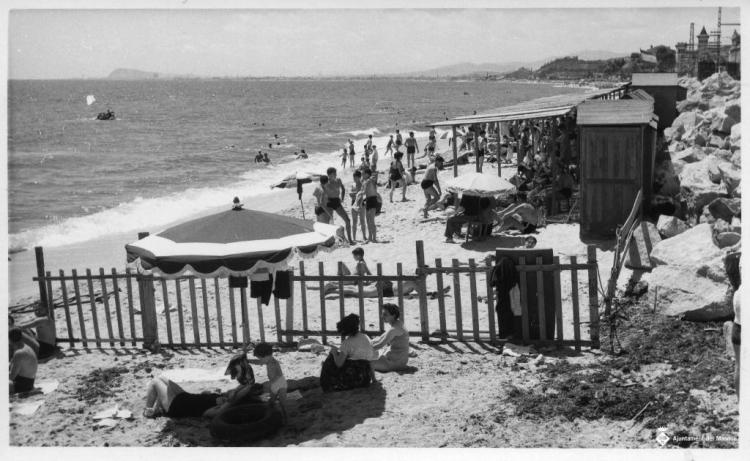 Platja i banys de Sant Cristòfol