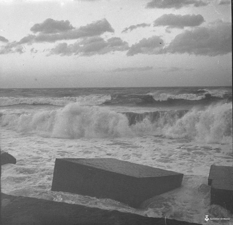 Temporal a la platja del Masnou