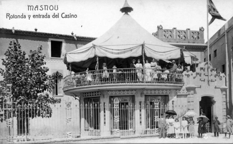 Rotonda y entrada del Casino