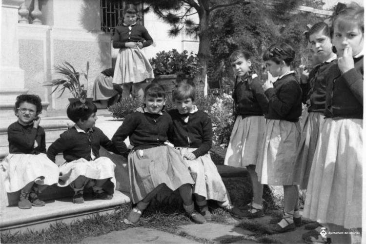 Grup de nenes a l'alberg