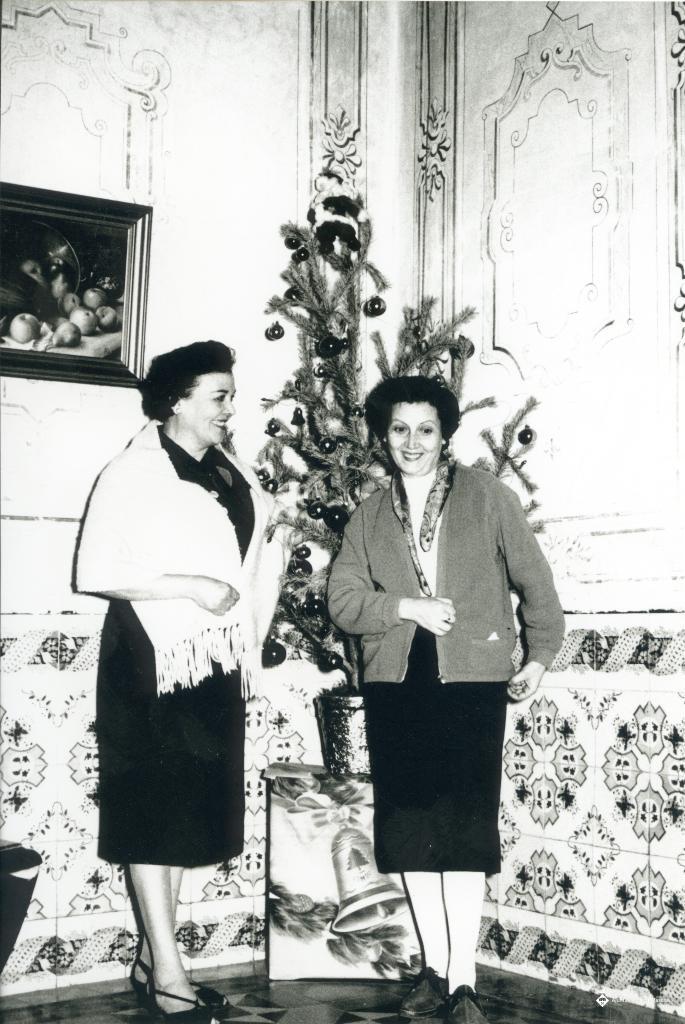 Teresa Torres i Casals amb una altra dona