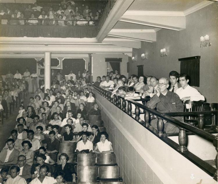 Vista del públic del cinema La Calàndria