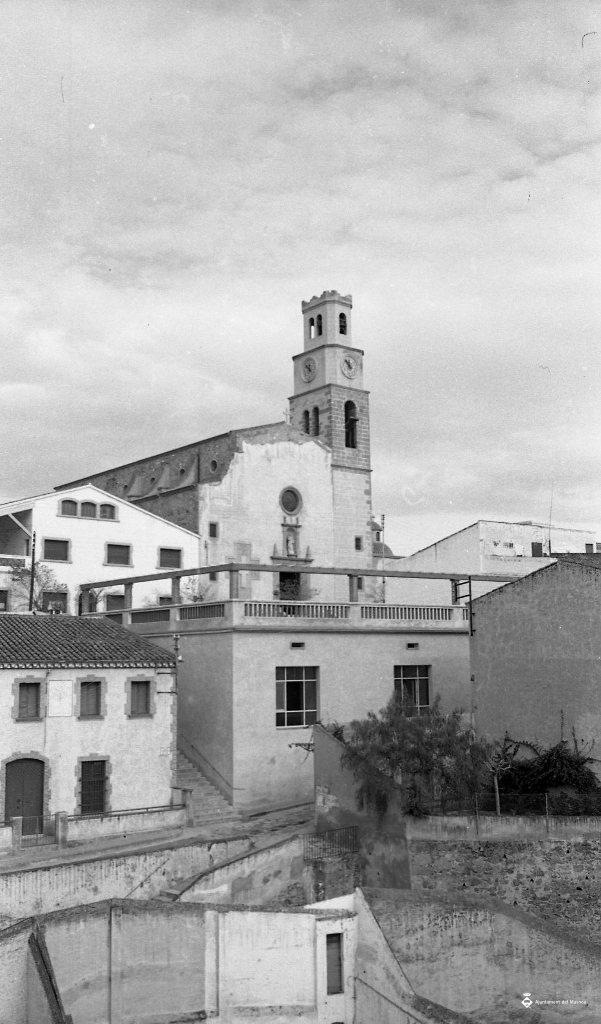 Vista de l'església des del sostre del mercat
