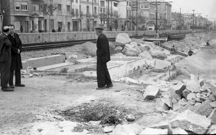 Obres a la platja
