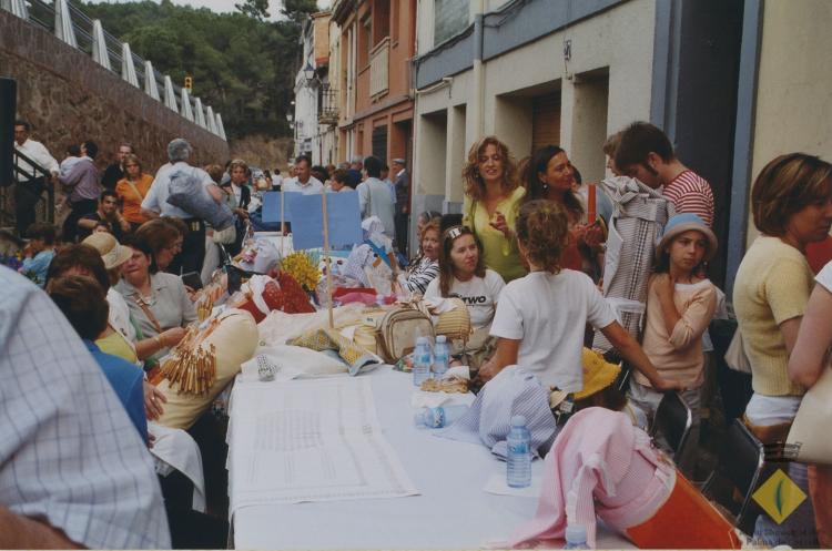 Setena trobada de puntaires durant la Festa Major de Sant Isidre