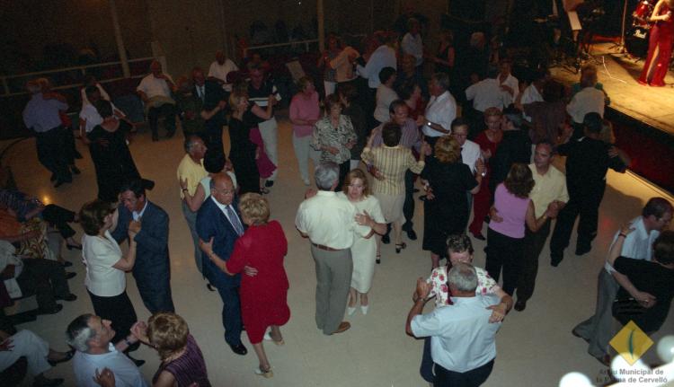 Ball a la sala de l'Aliança durant la Festa Major