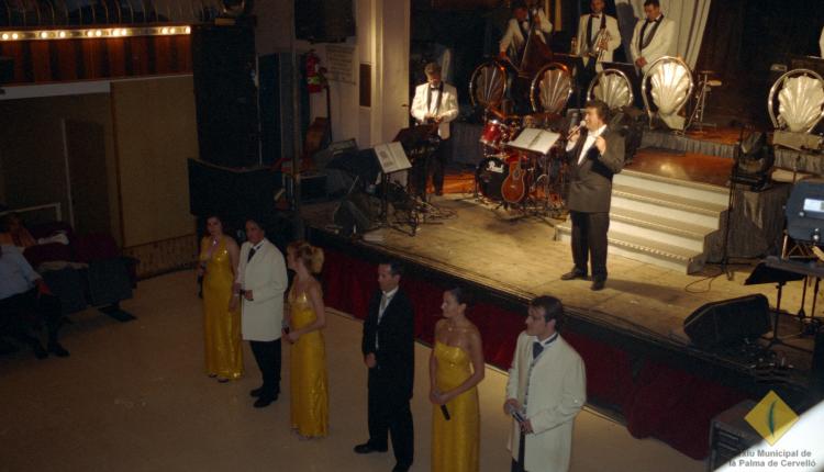 Ball a la sala de l'Aliança durant la Festa Major