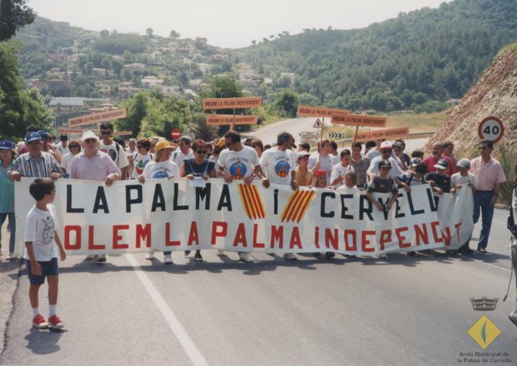 Manifestació a favor de la segregació de la Palma del municipi de Cervelló