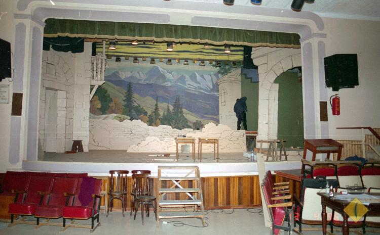 Preparació del muntatge teatral Cançó d'amor i de guerra a la seu de la Societat Aliança Palmarenca