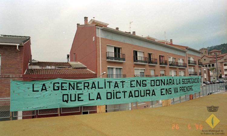 Pancarta a favor de la segregació de la Palma de Cervelló