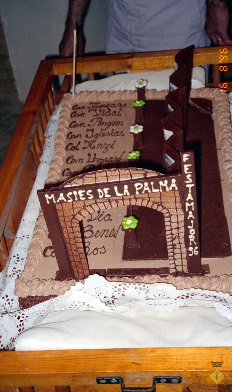 Sopar de Festa Major al carrer Santa Maria