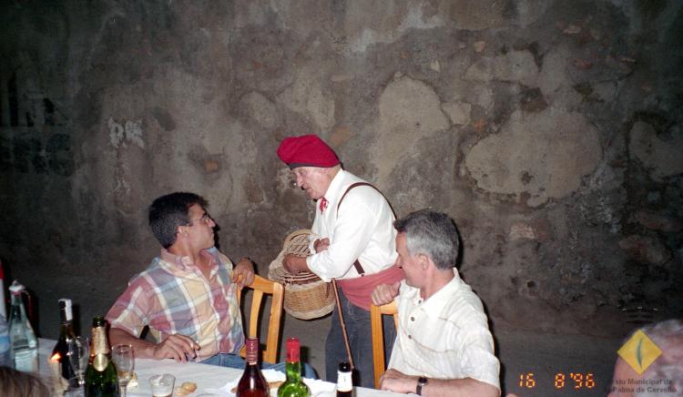 Sopar de Festa Major al carrer Santa Maria
