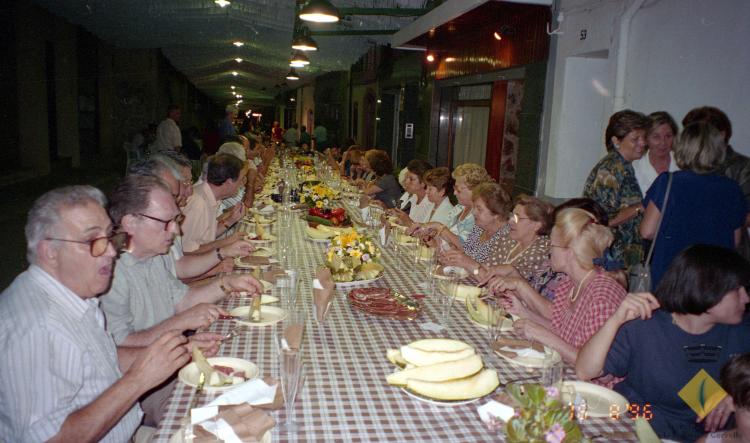 Sopar de Festa Major al carrer Santa Maria
