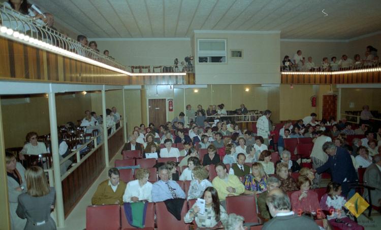 Públic a la platea de la Societat Aliança Palmarenca