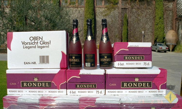 Caixes de Cava Rondel a la seu de l'empresa