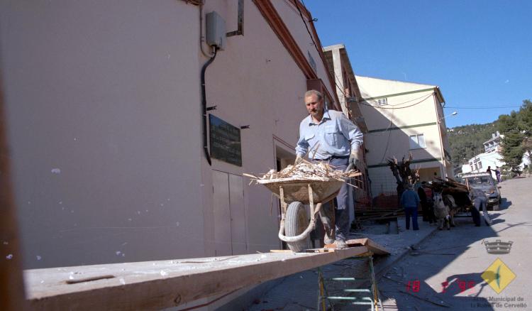 Retirada de la runa durant les obres de manteniment de l'Aliança Palmarenca