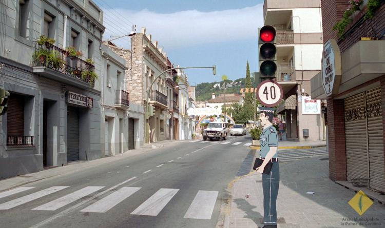 L'avinguda Catalunya decorada de Festa Major