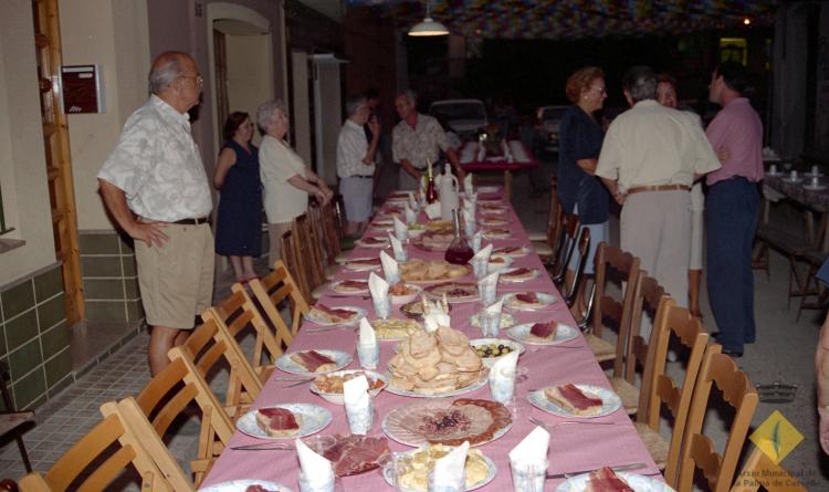 Sopar de Festa Major al carrer Santa Maria