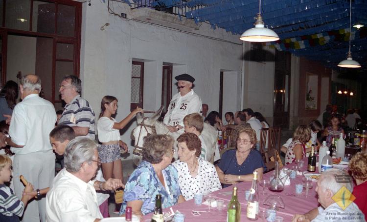 Sopar de Festa Major al carrer Santa Maria