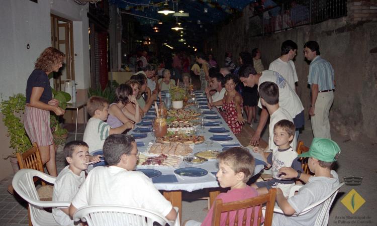 Sopar de Festa Major al carrer Santa Maria