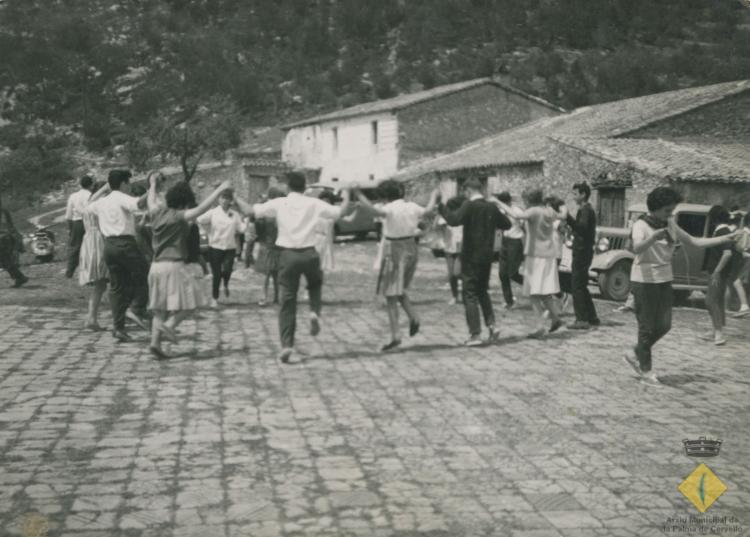 Aplec a la vora de l'ermita del Remei