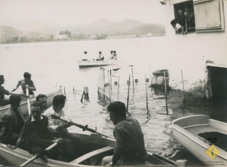 Barques a l'estany de Banyoles