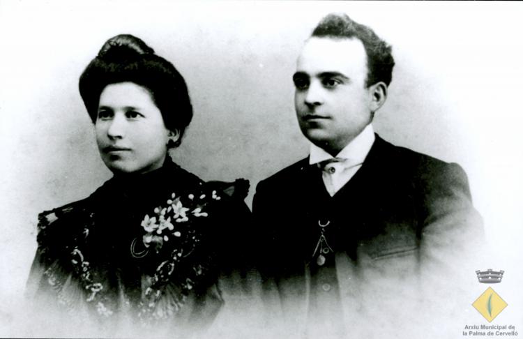 Retrat d'estudi pel casament de Cinta Casas Roca i Joan Ollé Massana