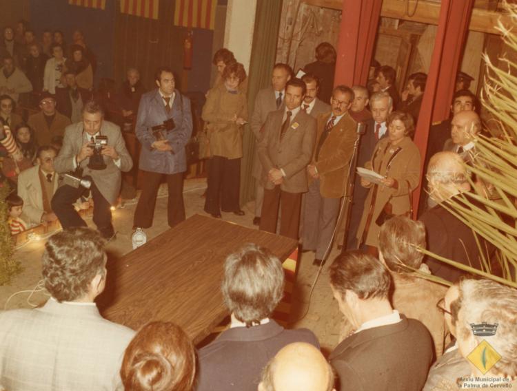 Benvinguda al president Tarradellas a la seu de l'Aliança Palmarenca