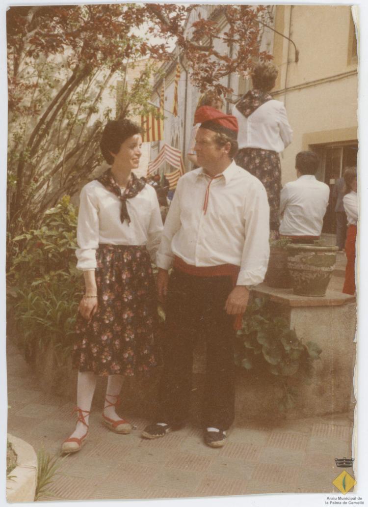 Rosa Albertí i Antonio Busquet en una cantada de caramelles a Sant Julià de Villatorta