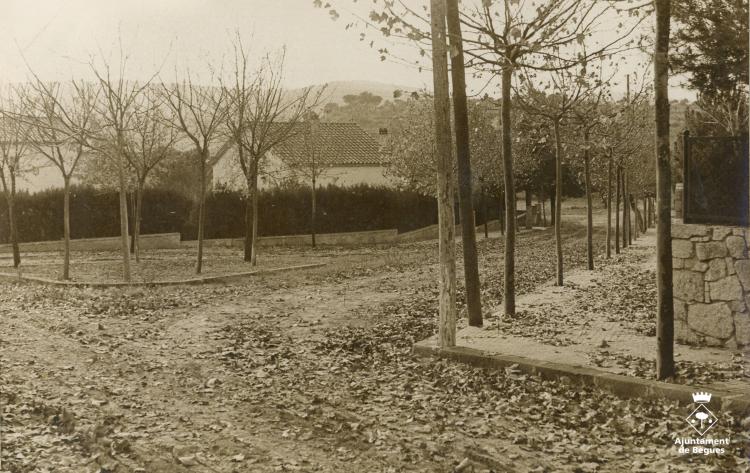 Vista de l'illeta entre els carrer Jaume Petit i Doctor Molins