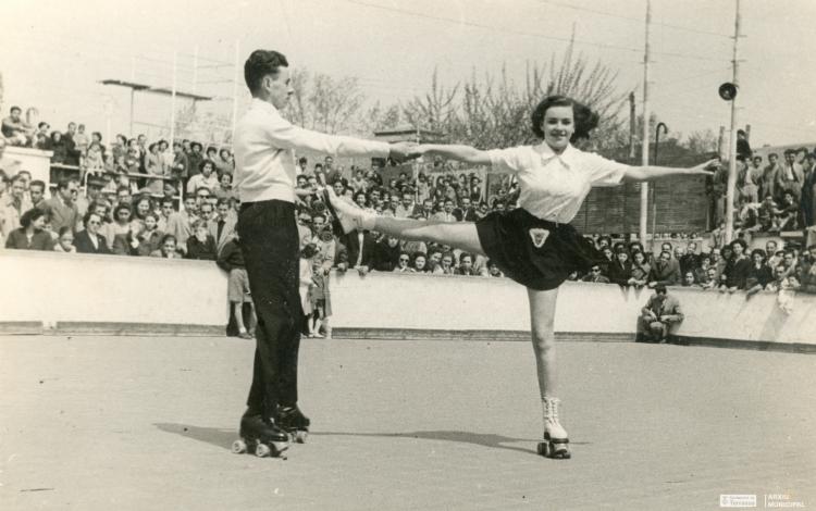 inauguració de la pista d'Hoquei i patinatge artístic a la Piscina Vella