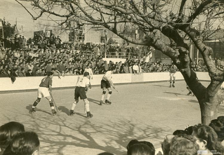 Equips hoquei Selecció catalana i espanyola. Inauguració de la pista.
