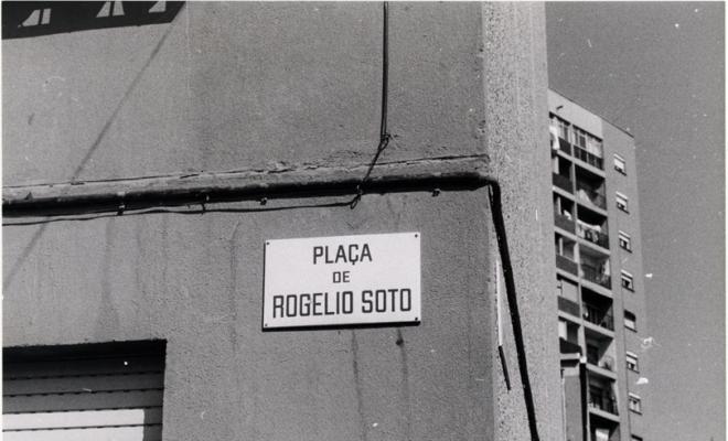 Placa de carrer. Plaça Rogelio Soto a Espronceda. Sabadell