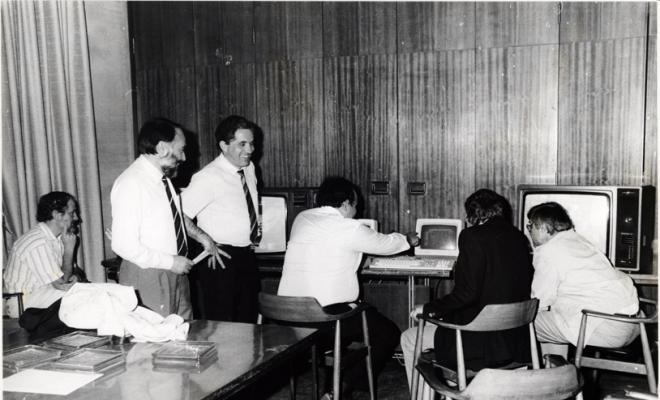 Elecions municipals 1987. Preparacions pel recompte de vots. Sabadell