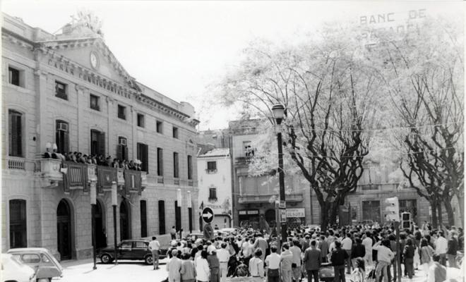 Presa de possessió de l'alcalde i regidors. Eleccions municipals de maig del 1983. Sabadell