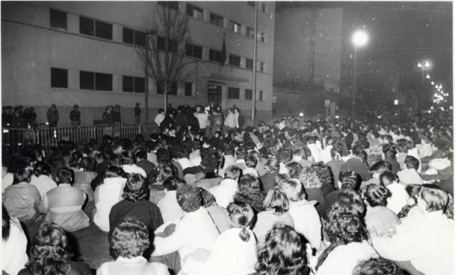 Manifestació d'estudiants d'ensenyament mitjà. Sabadell