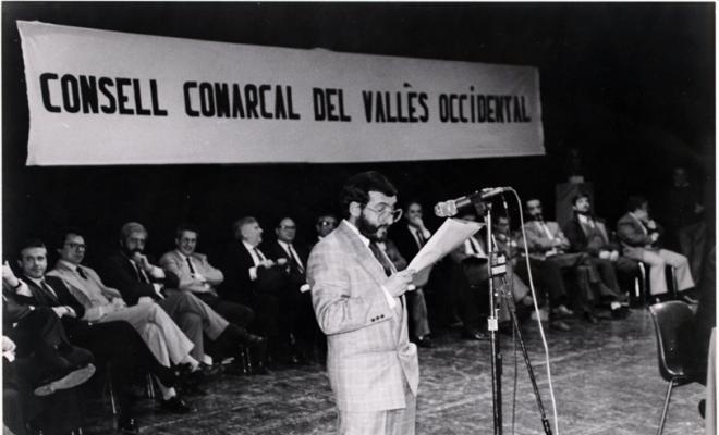 Acte de constitució del primer Consell Comarcal del Vallès Occidental al Teatre Municipal La Faràndula. Sabadell