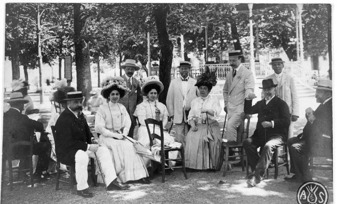 Retrat de grup. França. Edició postal.