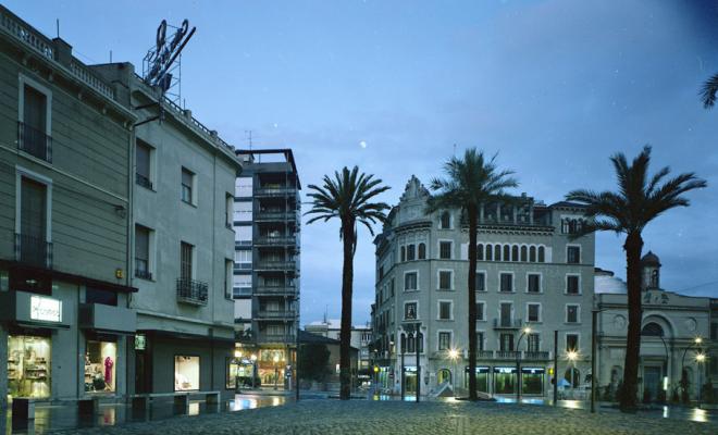 El Racó del Campanar de nit
