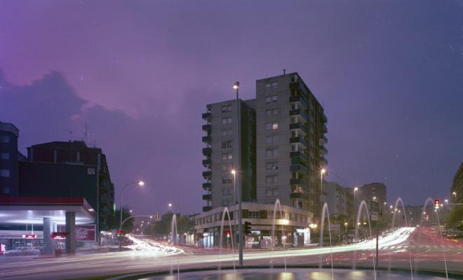 La plaça de la Concòrdia de nit
