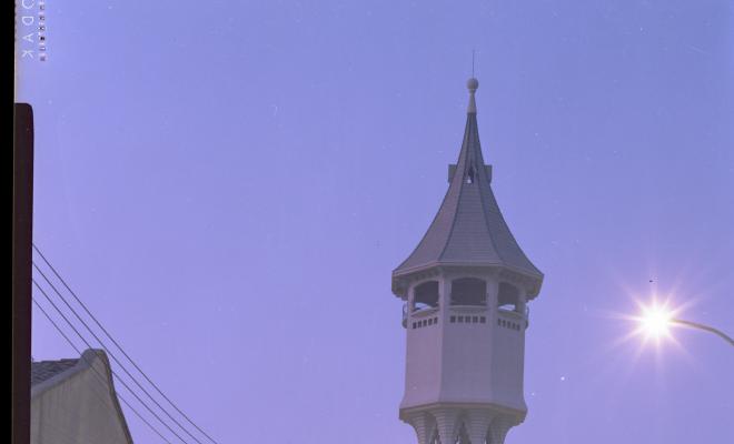La Torre de l'Aigua de nit