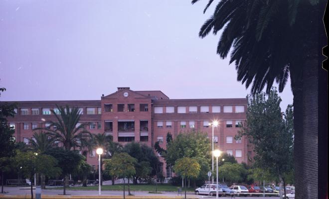 Edifici de l'Hospital Parc Taulí de nit
