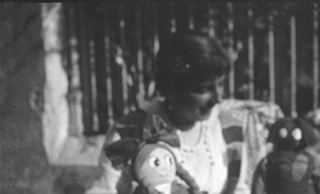 Maria Codina amb una nina