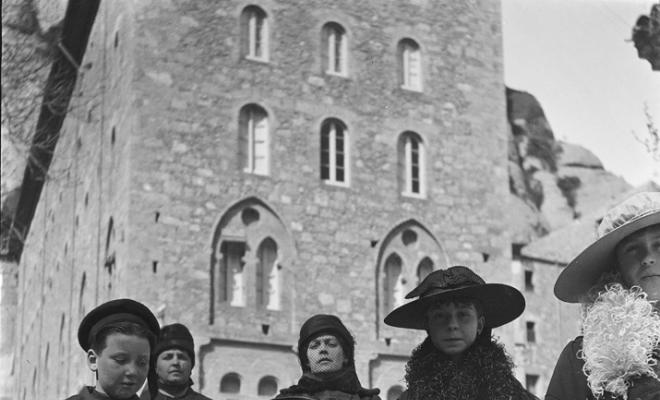 Grup a l'abadia de Montserrat