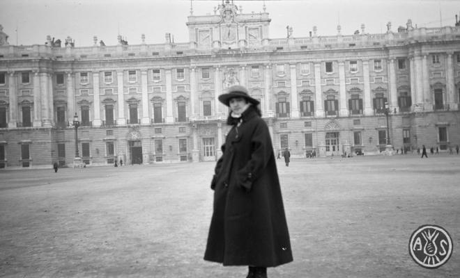 Dona al Palacio Real a Madrid