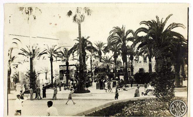 Jardinets de la plaça del Doctor Robert. Sabadell
