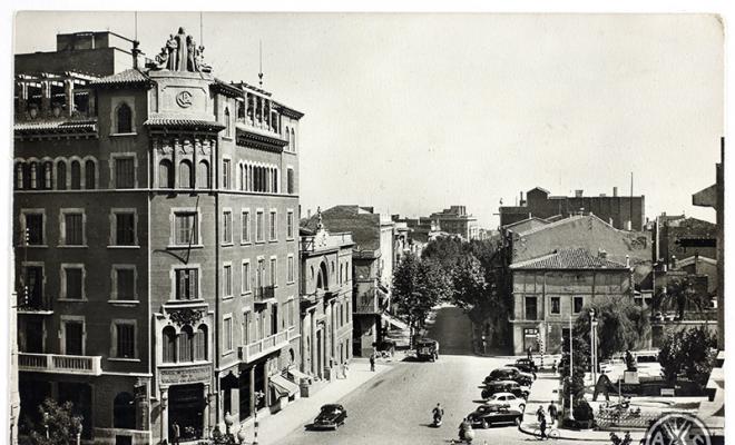 Vista panoràmica de la plaça del Doctor Robert i l'inici de la Rambla